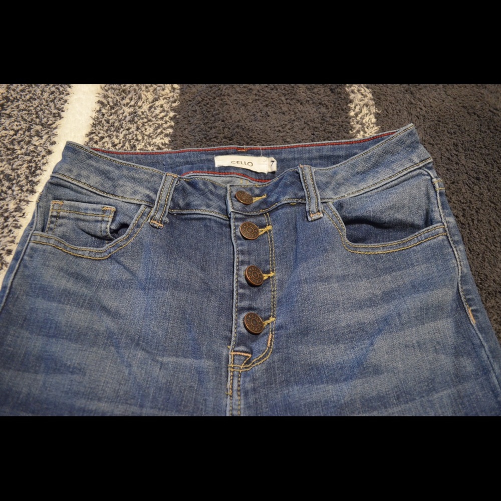 High Waisted Jeans